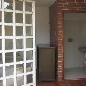 2* Pensión Bugambilias